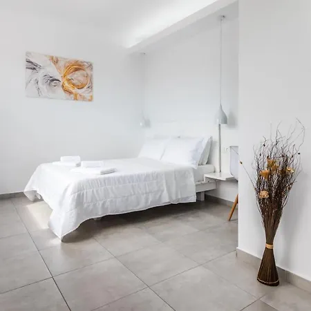 Orizontes Boutique Studios * Adamantas (Milos)