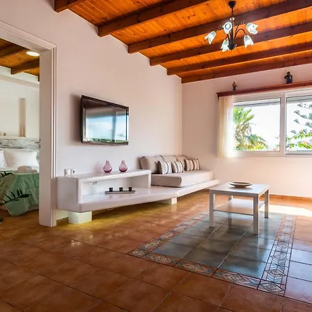 Orizontes Boutique Studios Adamantas (Milos)