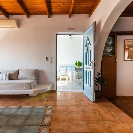 Orizontes Boutique Studios Apartment Adamantas (Milos)