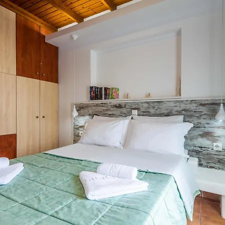 Orizontes Boutique Studios *