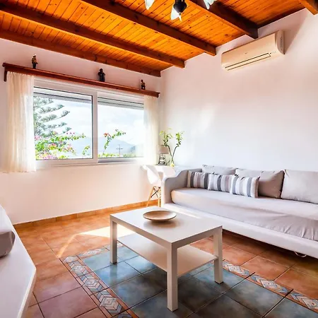 Orizontes Boutique Studios Apartment