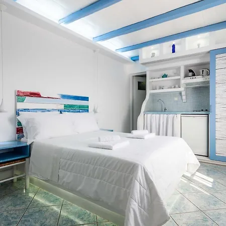 Orizontes Boutique Studios Adamantas (Milos)
