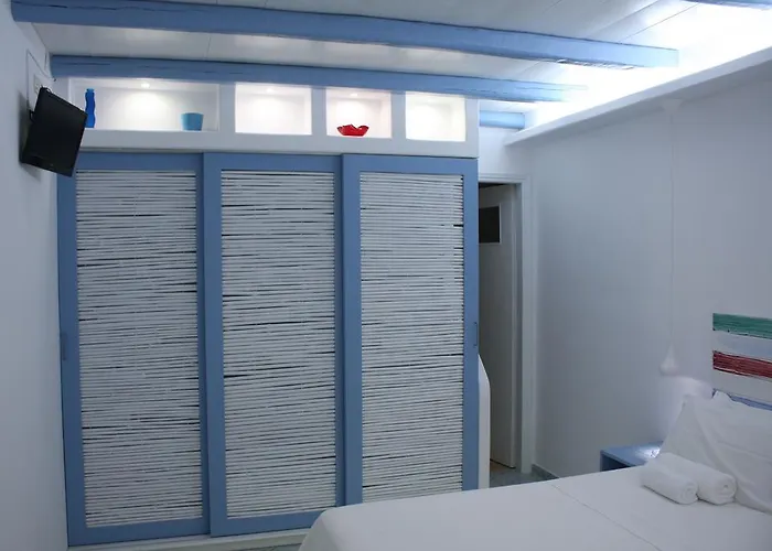 Orizontes Boutique Adamantas