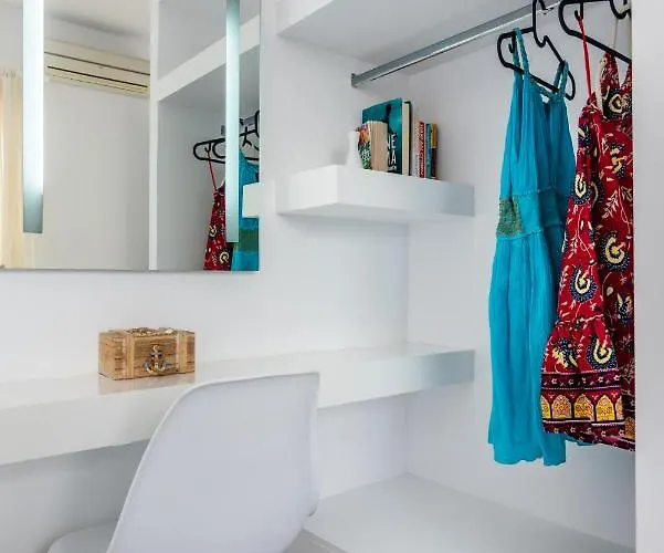 Orizontes Boutique * Adamantas